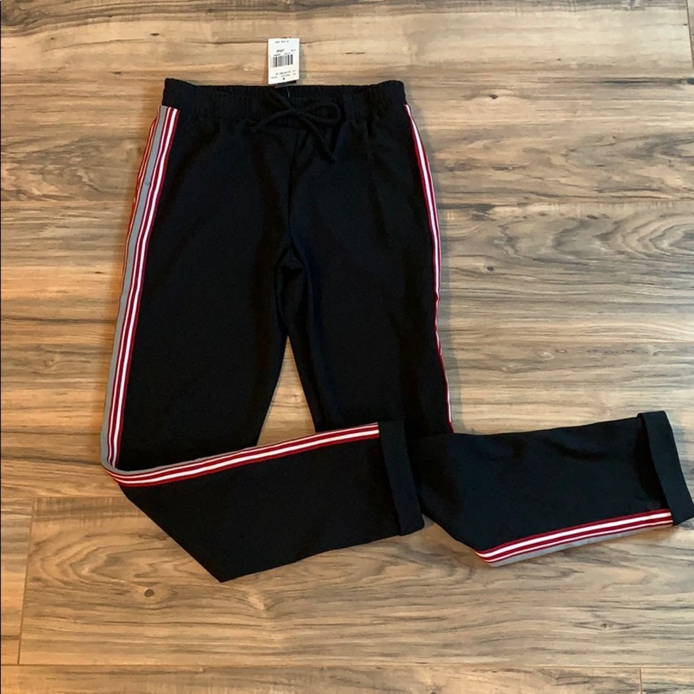 NWT Dillard’s joggers